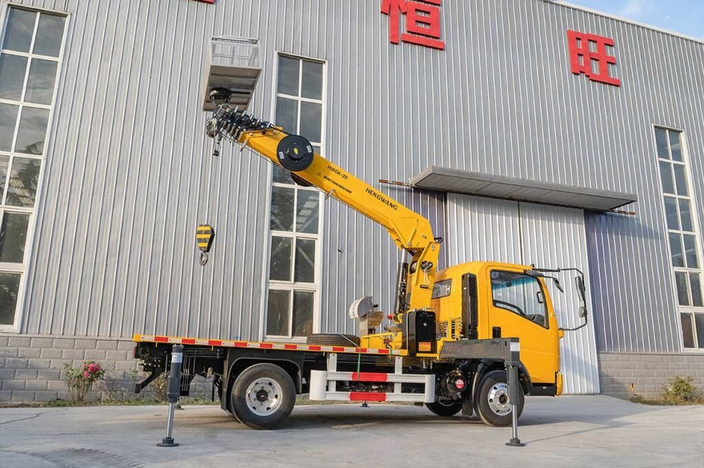 Evaluating Different Types of Lifting Machines