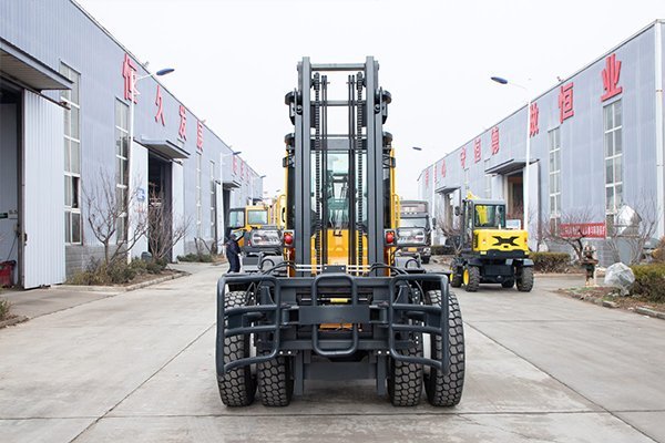 HWC-60 All-terrain forklift - Image 3